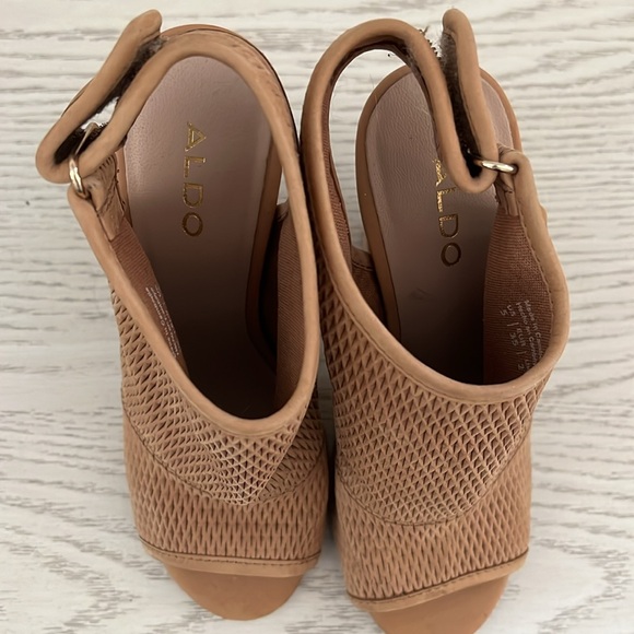 Aldo tan suede open toe heels - Picture 2 of 3